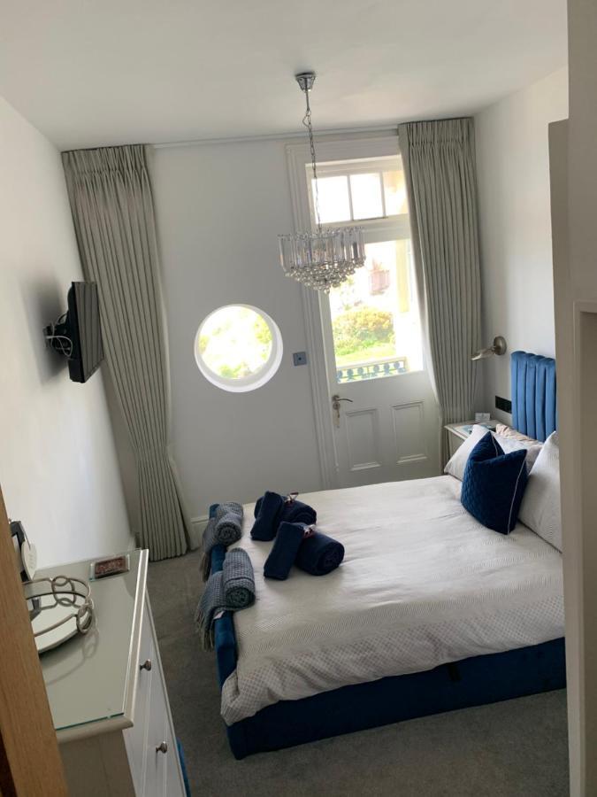 Lazy Waves Boutique B&B New Quay Exterior foto